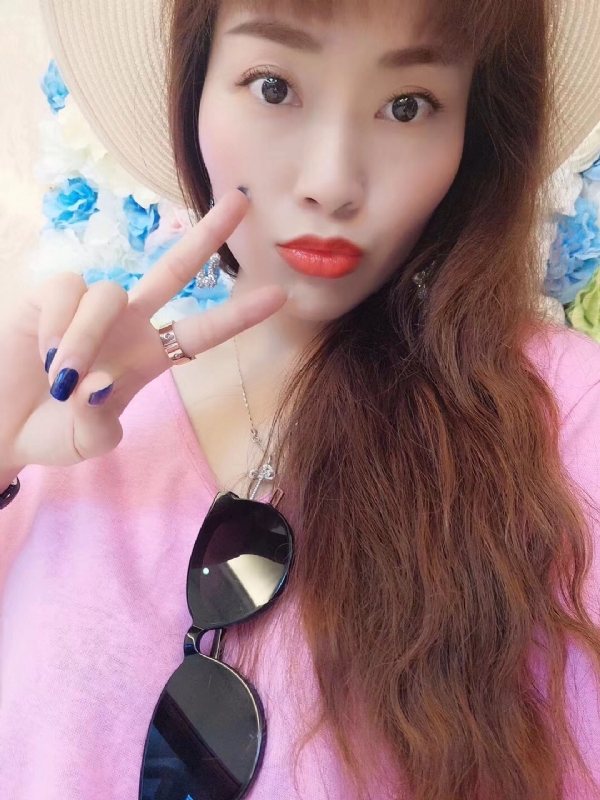 晴子的第一张照片--新界中老年相亲网