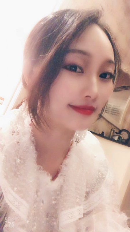 雯雯的第一张照片--新界中老年相亲网