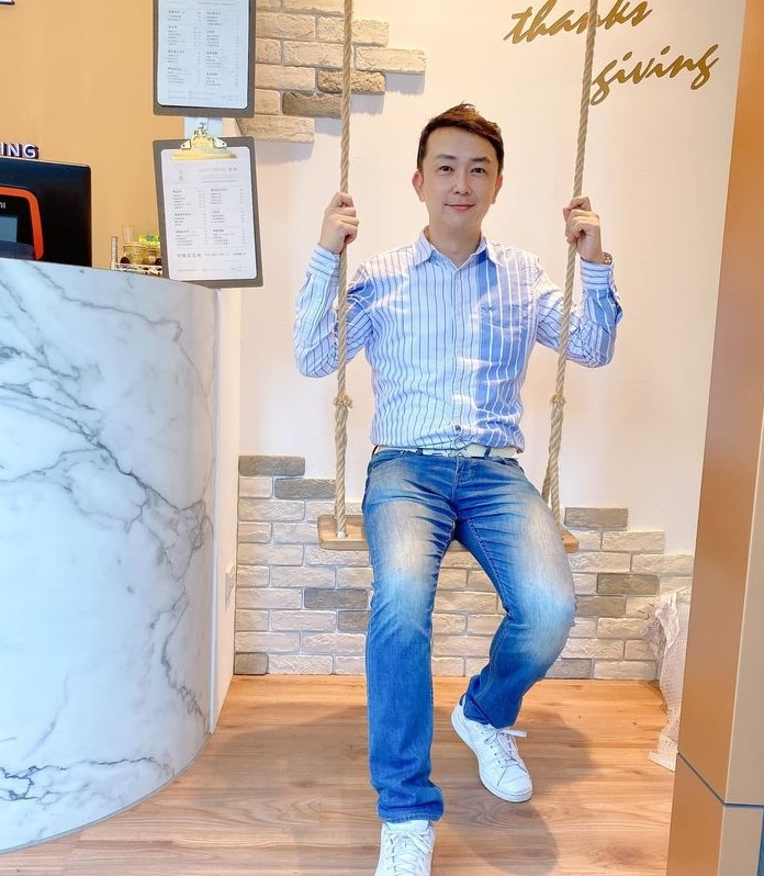 陈道明的第四张照片--新界中老年相亲网