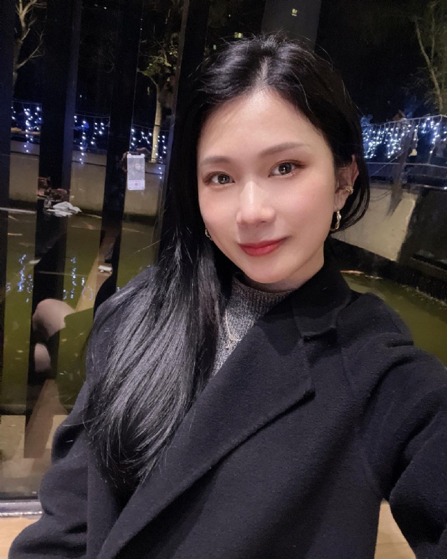 欣欣向荣的第一张照片--新界中老年相亲网